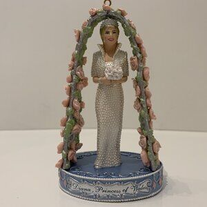 Heirloom Collection Carlton Cards Diana Princess Of Wales Ornament